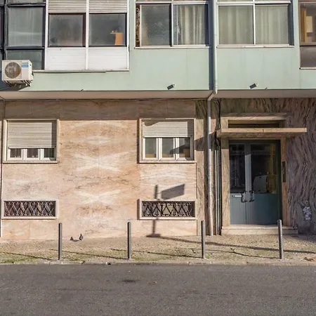 Akicity Graça Alure * Lisboa