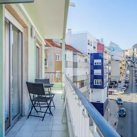 Akicity Graça Alure Lisboa